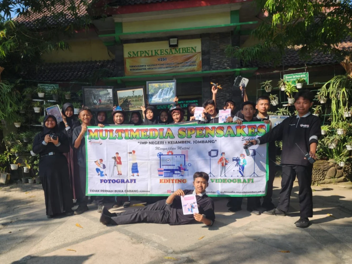 MULTIMEDIA